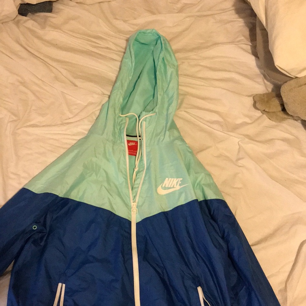 Nike windbreaker